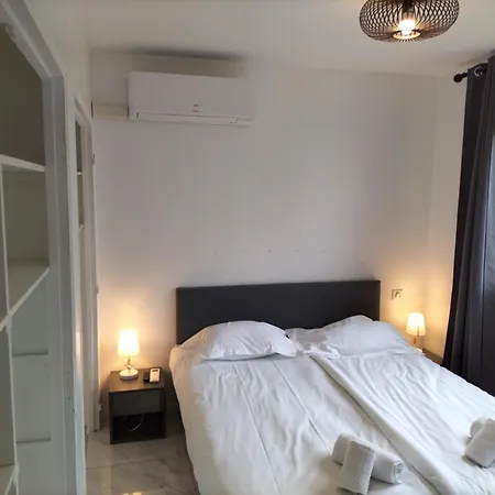 Le Serra A2 Апартаменти *